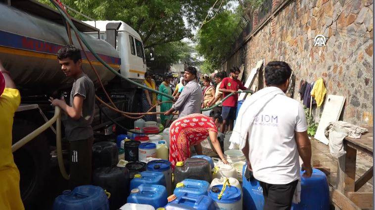Termometreler 50 dereceyi gösterdi. Tarihin en yüksek sıcaklık rekoru - Resim: 36